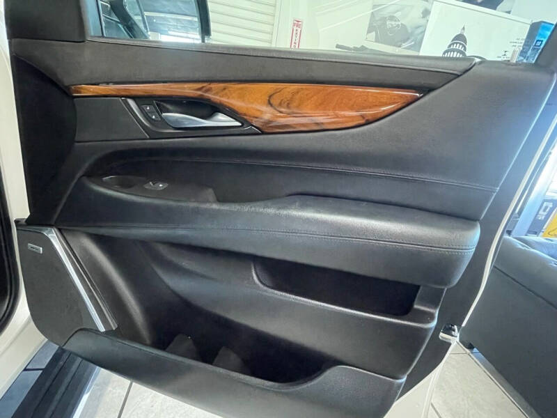 2015 Cadillac Escalade Premium