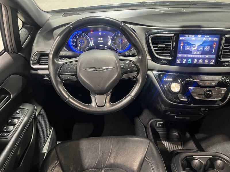 2018 Chrysler Pacifica Touring L Plus