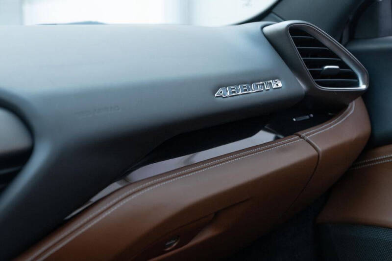 2016 Ferrari 488 GTB