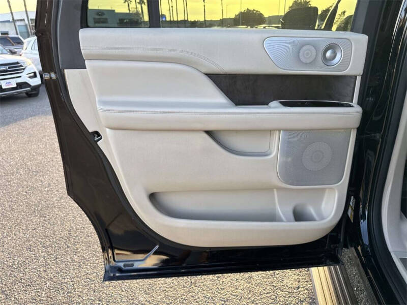 2021 Lincoln Navigator L Reserve