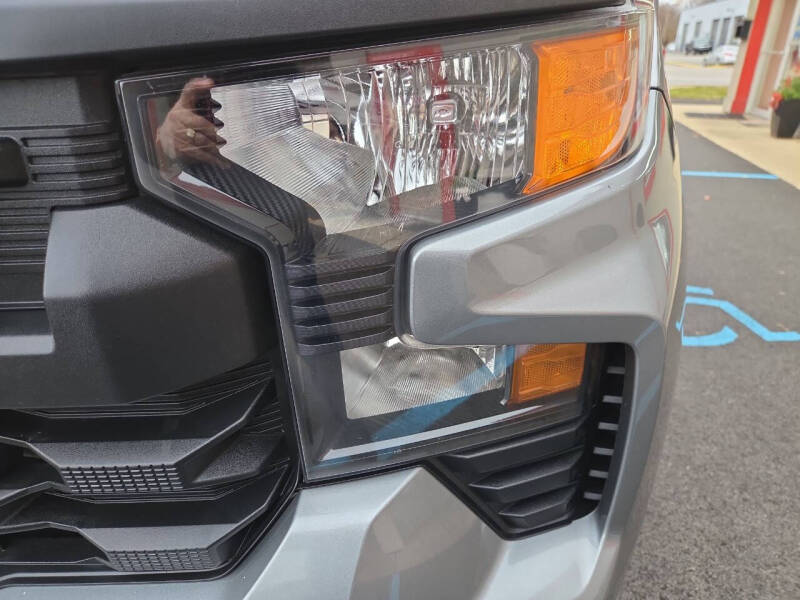 2023 Chevrolet Silverado 1500 Custom