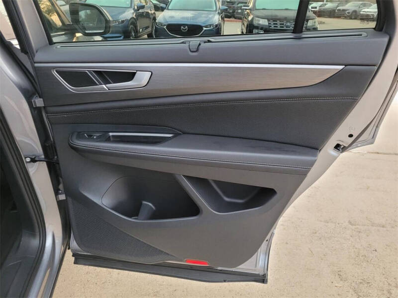 2025 Volkswagen Atlas Cross Sport SE