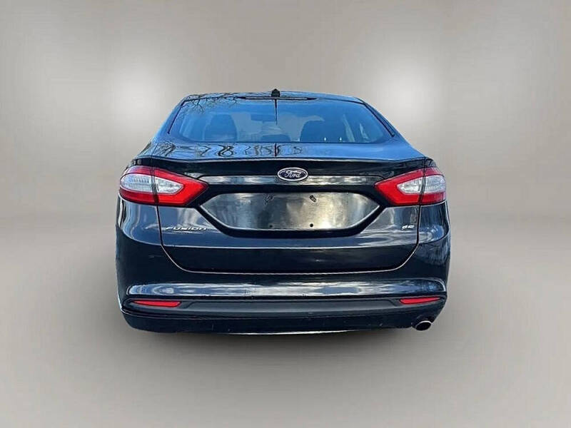 2014 Ford Fusion SE