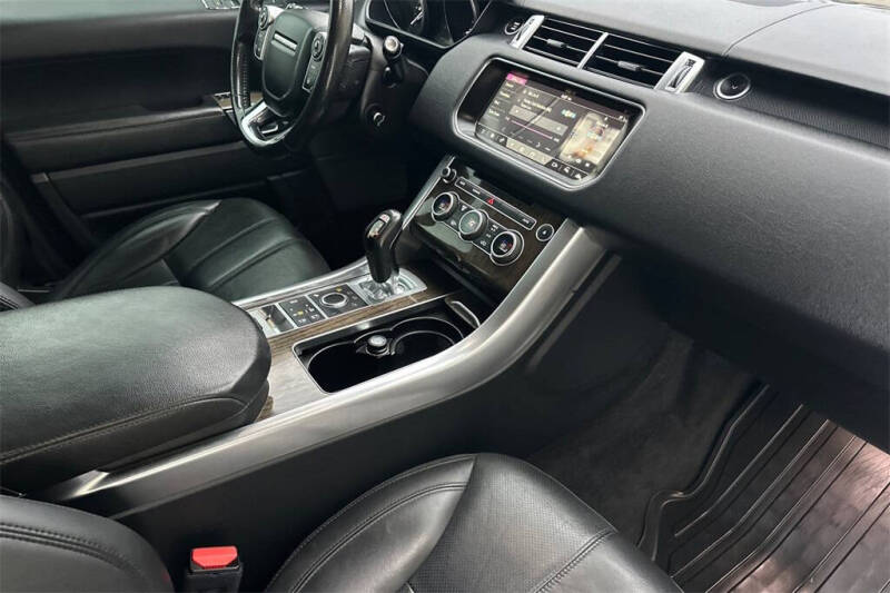 2017 Land Rover Range Rover Sport SE