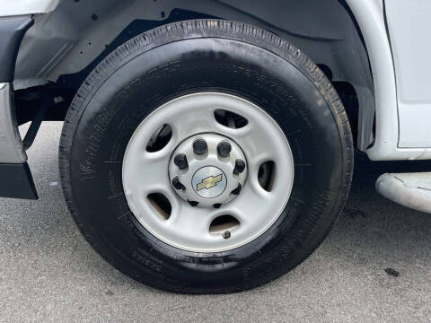 2023 Chevrolet Express 2500