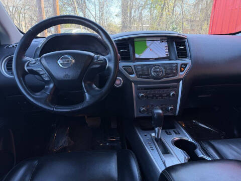 2019 Nissan Pathfinder SL