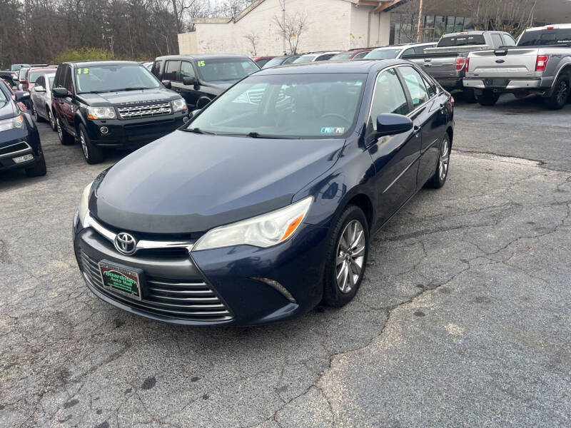 2016 Toyota Camry XLE photo 15