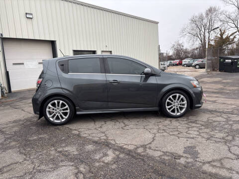 2019 Chevrolet Sonic LT Manual