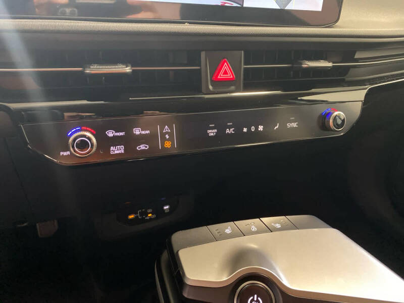 2025 Kia EV6 Light Long Range