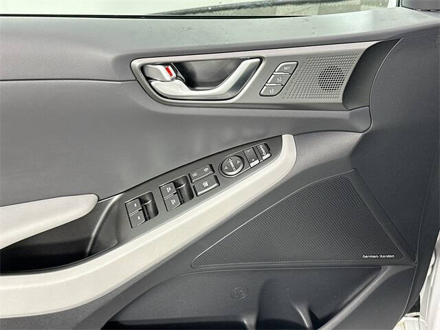 2022 Hyundai Ioniq Plug-in Hybrid Limited