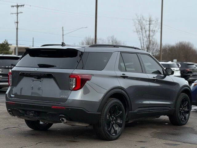 2024 Ford Explorer ST-Line