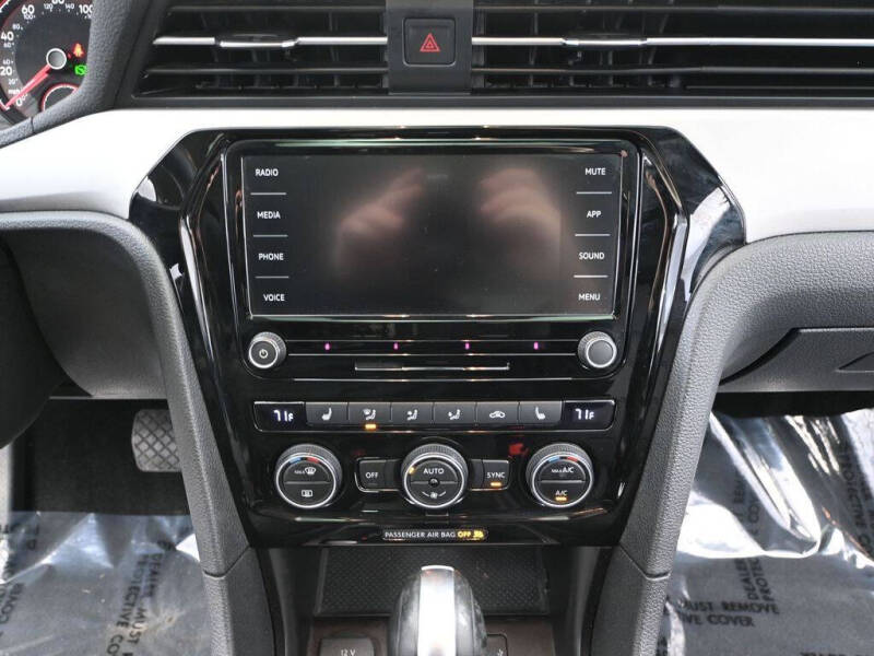 2021 Volkswagen Passat SE