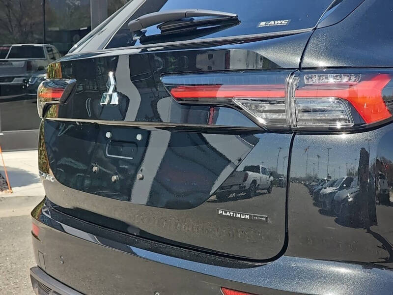 2025 Mitsubishi Outlander SEL Platinum Edition