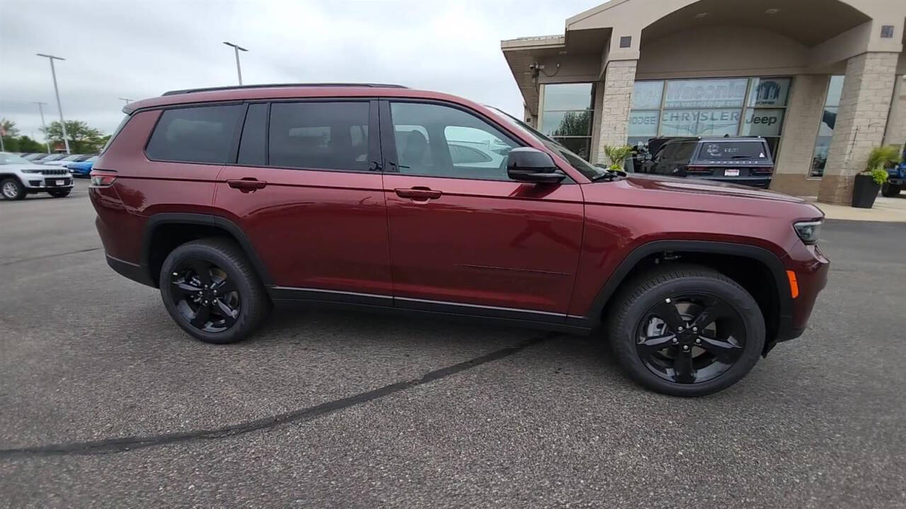 2024 Jeep Grand Cherokee L for sale at Victoria Auto Sales in Victoria, MN