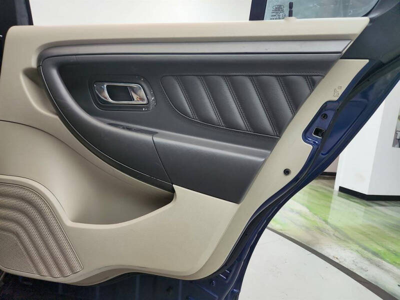 2012 Ford Taurus SEL