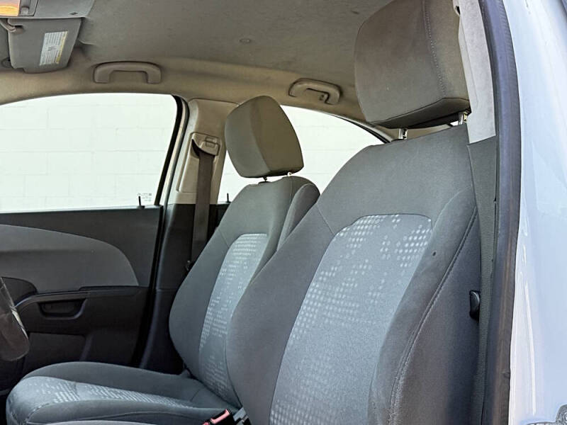 2020 Chevrolet Sonic LS