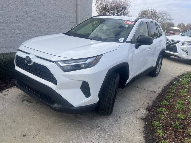 2025 Toyota RAV4 Hybrid LE