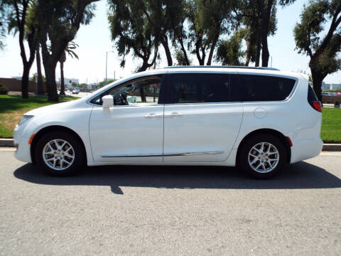 2020 Chrysler Pacifica Touring L
