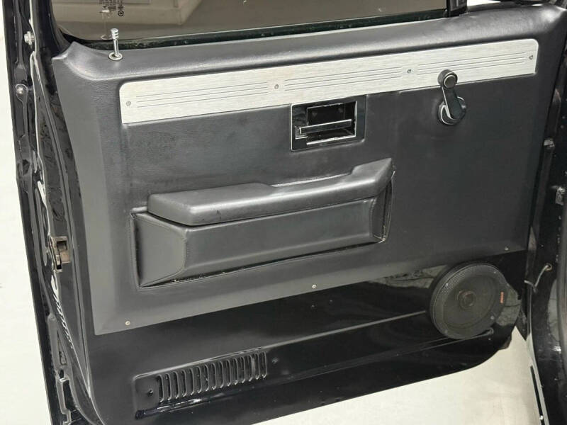 1981 Chevrolet Silverado 1500 SS Classic