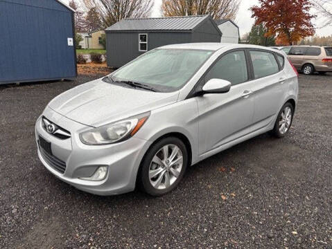 2012 Hyundai Accent SE