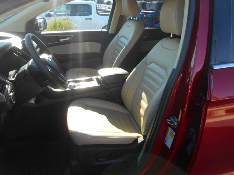 2024 Ford Edge