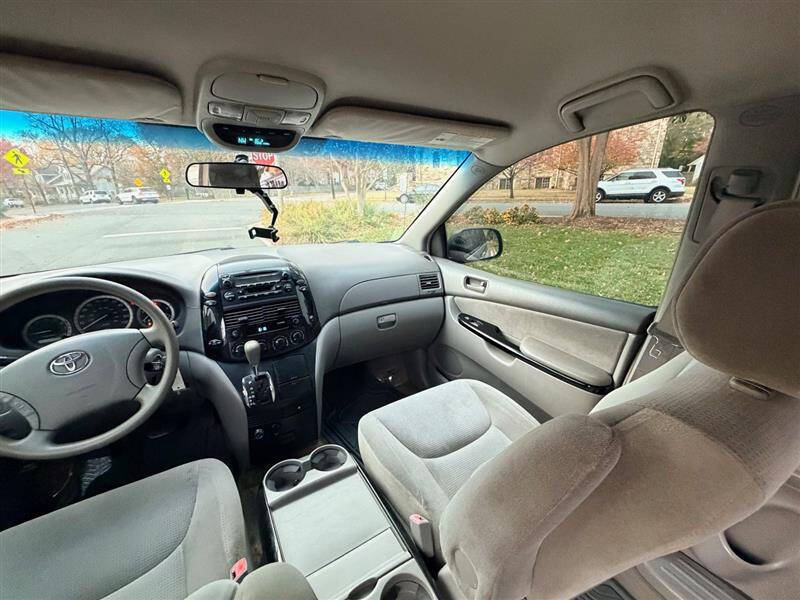 2005 Toyota Sienna