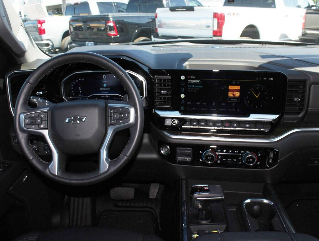 2022 Chevrolet Silverado 1500  - $56,995