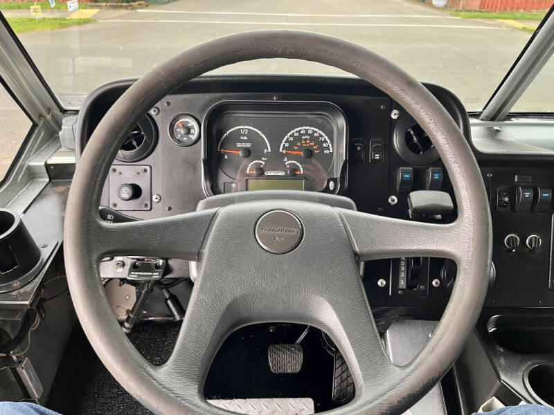2016 Freightliner MT55 Chassis