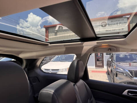 2017 Nissan Pathfinder Platinum