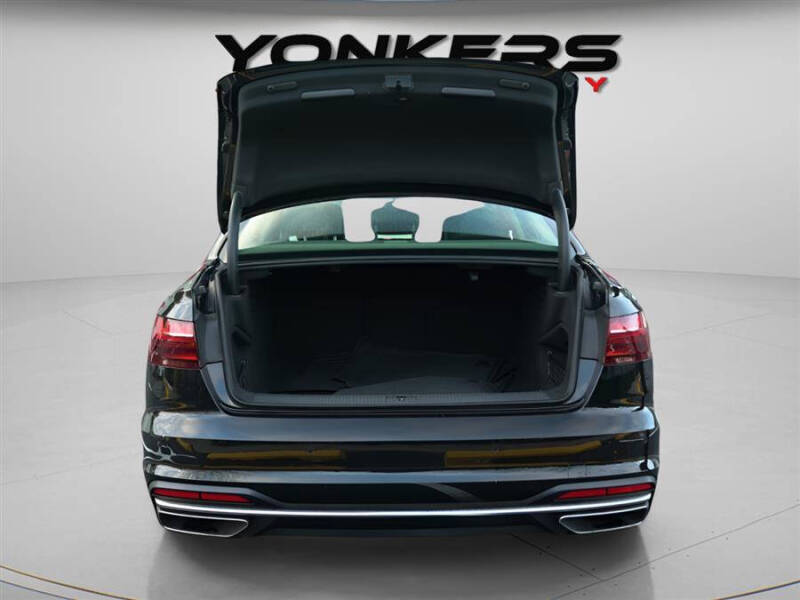 2022 Audi A4 quattro Premium 40 TFSI