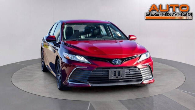 2022 Toyota Camry for sale at Auto Destination in Puyallup, WA