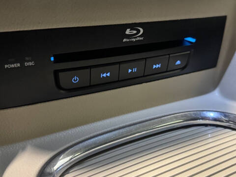 2015 Chrysler Town and Country Touring-L