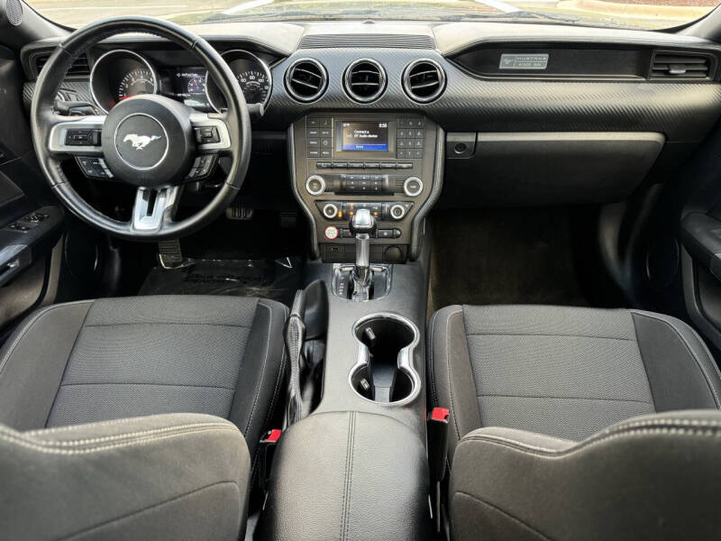 2016 Ford Mustang V6