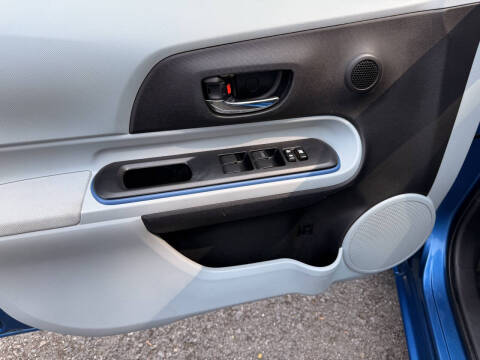 2012 Toyota Prius c Two