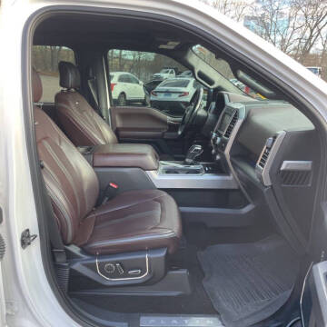 2017 Ford F-150 Platinum