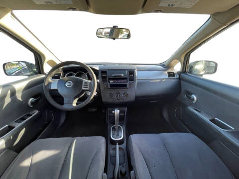 2008 Nissan Versa 1.8 S