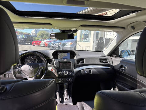 2017 Acura ILX w/Tech