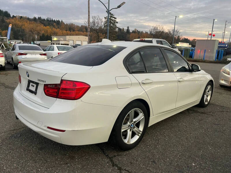 2013 BMW 3 Series 328i