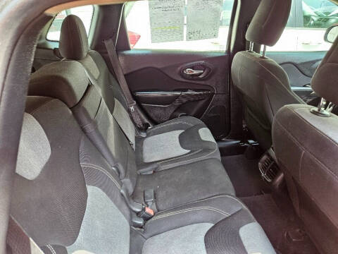 2014 Jeep Cherokee Sport