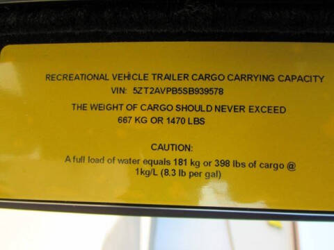 2025 Forest River AVENGER 25