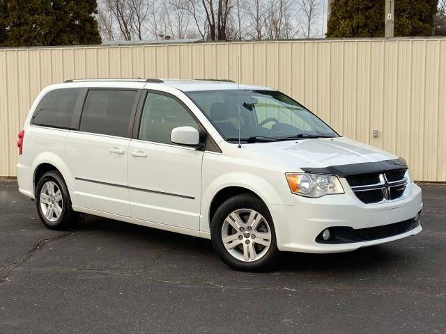2017 Dodge Grand Caravan for sale at Miller Auto Sales in Saint Louis MI