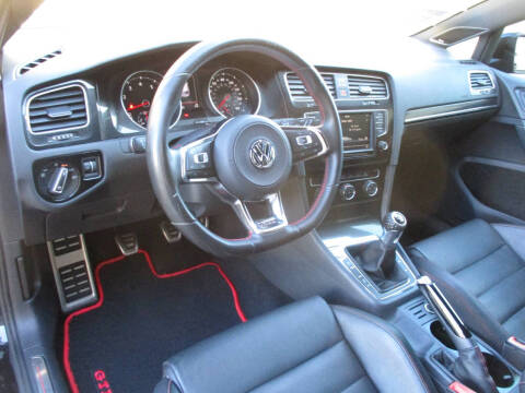 2017 Volkswagen Golf GTI SE