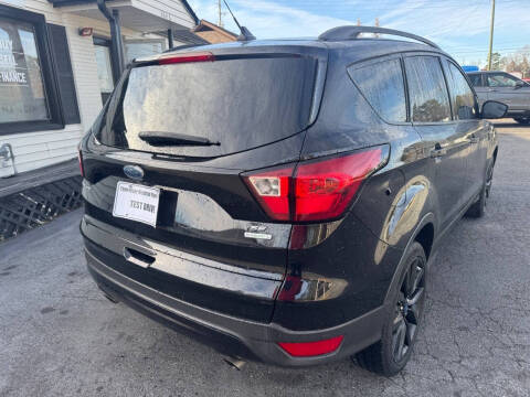 2019 Ford Escape SE