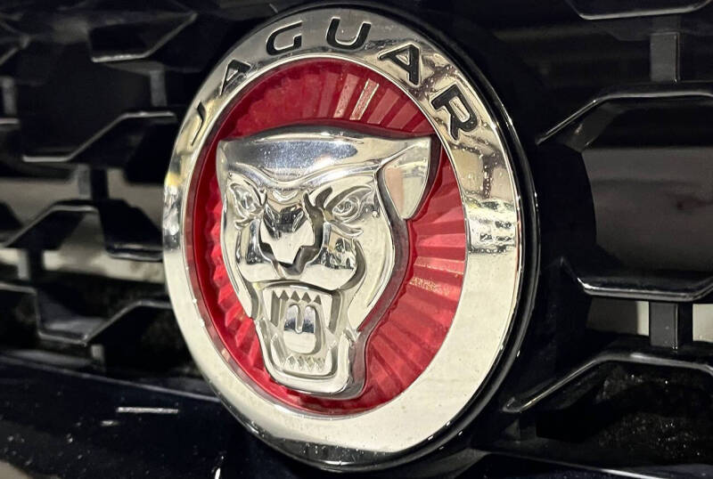 2016 Jaguar F-TYPE R