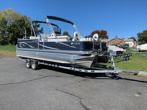 2019 Apex Angler Qwest 824 Catfish