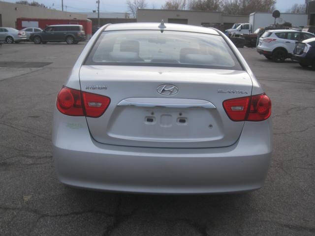 2010 Hyundai Elantra GLS photo 6