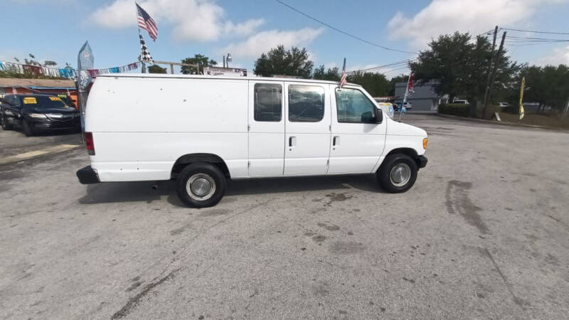 2005 Ford E-Series E-250