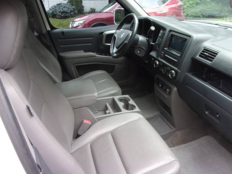 Image 8 of 2014 Honda Ridgeline RTL w/Navi