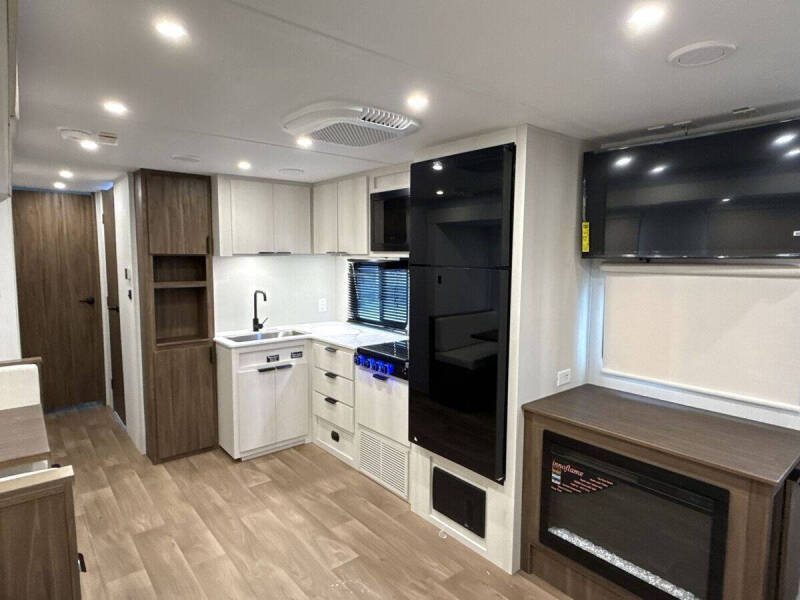 2026 Winnebago Access