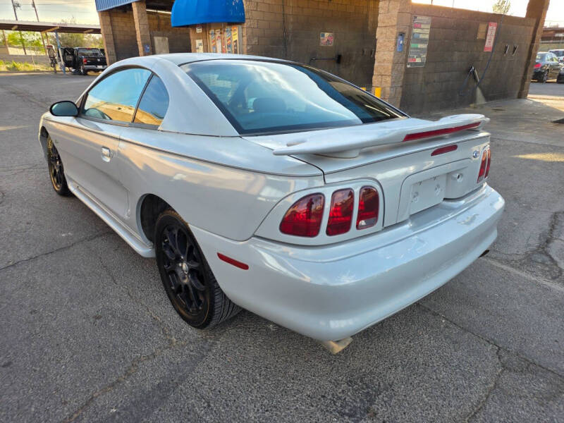 1998 Ford Mustang